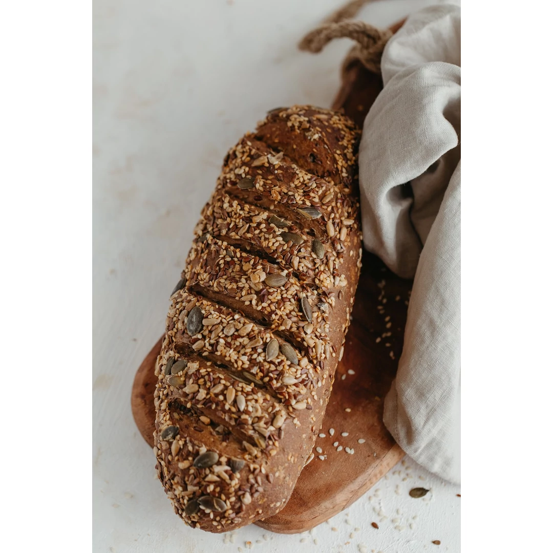 Szafi Bakery Többmagvas kenyér 500g — gyorsfagyasztott (gluténmentes, élesztőmentes)