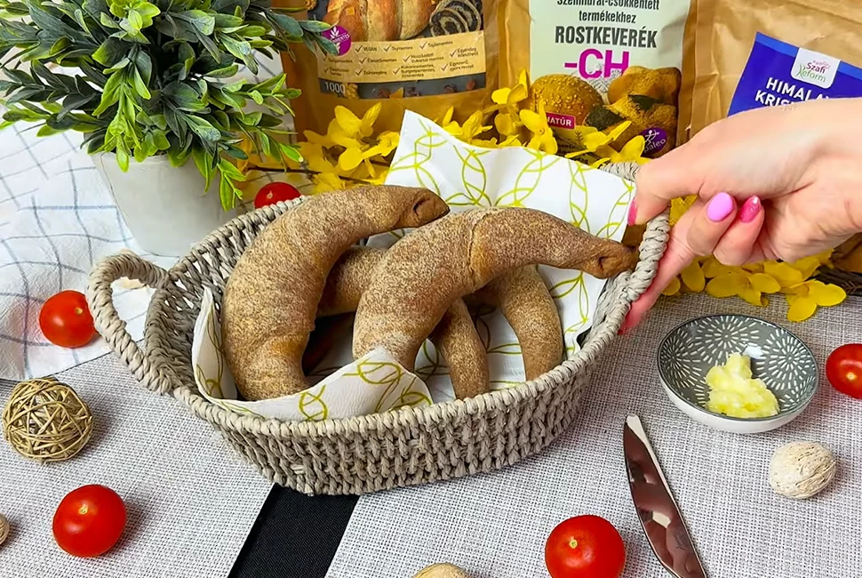 Gluténmentes 'tejes' kifli